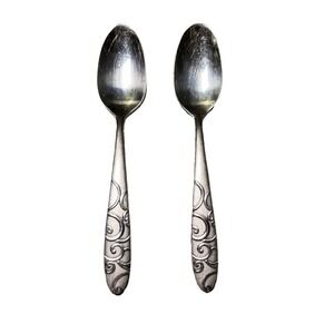 Oneida 2 BOHEMIAN Spoons